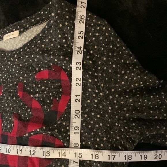 𝅺12pm by Mon Ami Reindeer Top - Picture 6 of 6